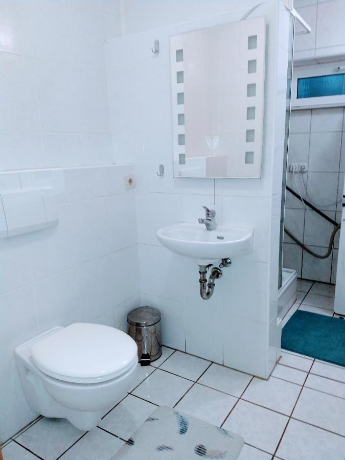 Julia'S Monteur Oase - Premium Apartment Exklusiv Fuer Solo-Reisende Ennepetal Esterno foto